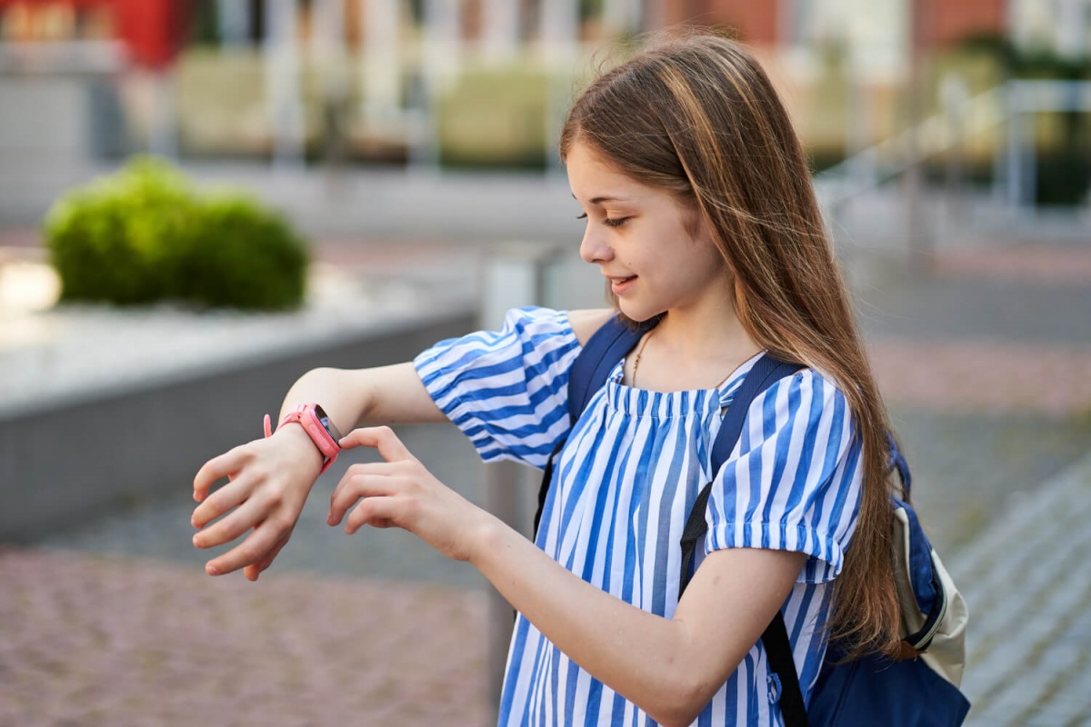 Smartwatch na komunię — jaki zegarek wybrać?